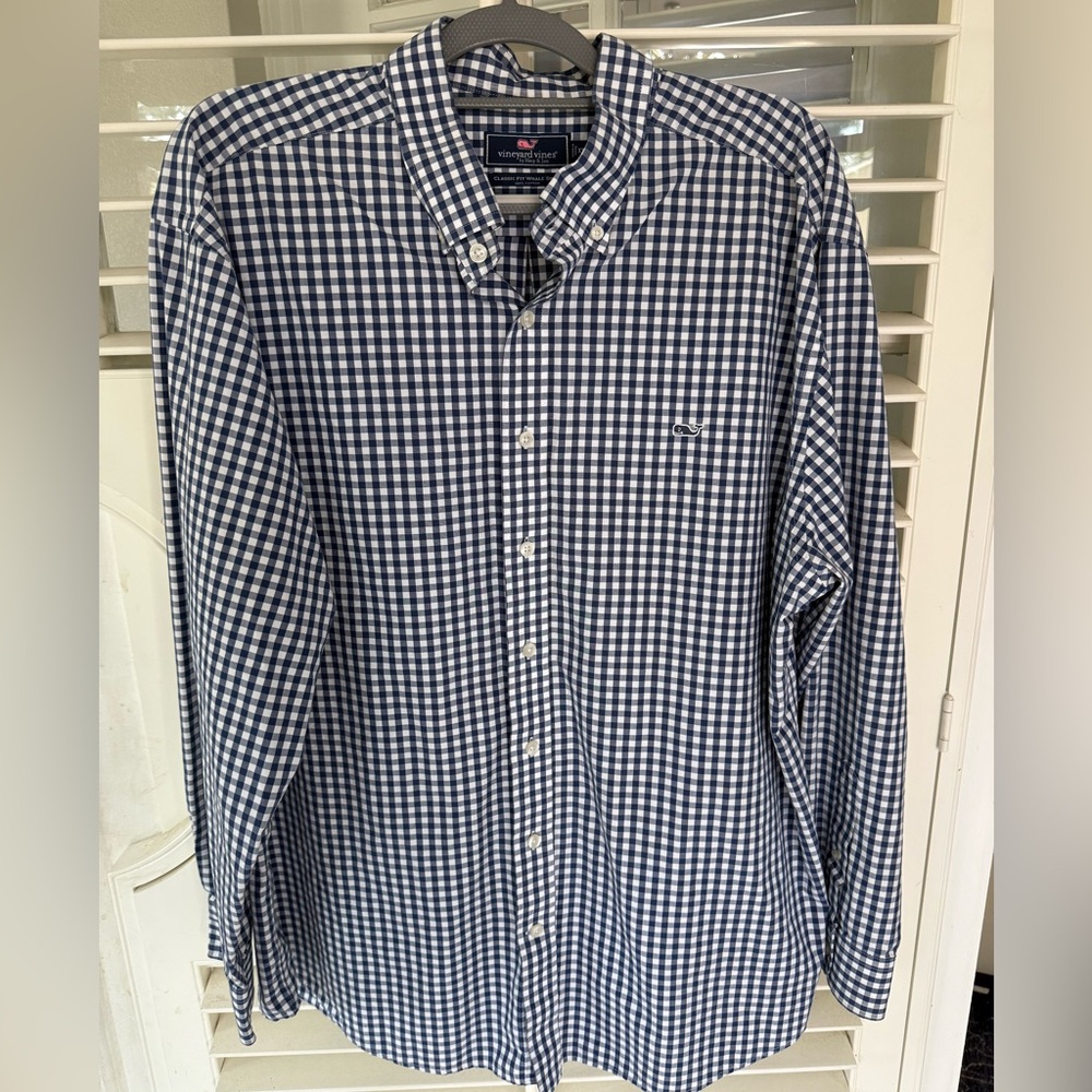 Vineyard Vines Classic Fit Whale Shirt